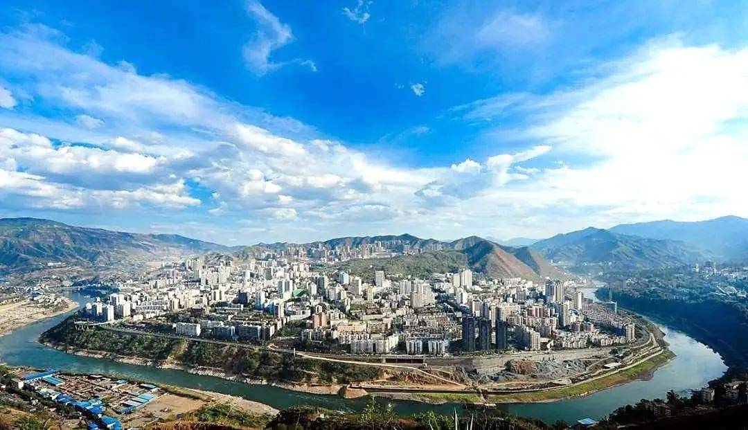 四川，古老与现代交融的绚丽胜地